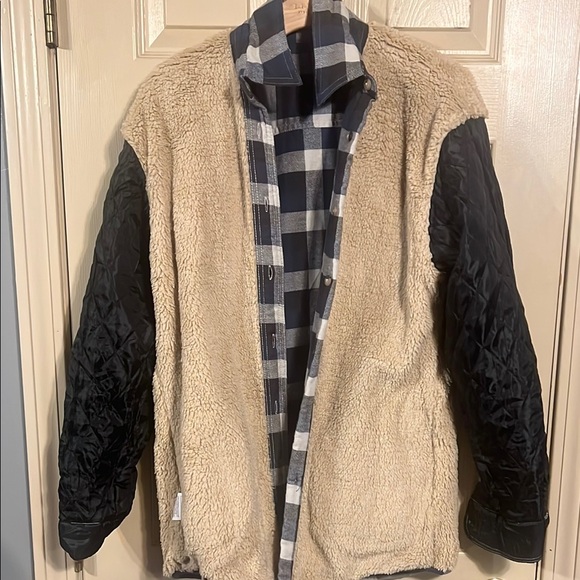 Wrangler Blue Plaid Flannel Shacket size S - Picture 4 of 8